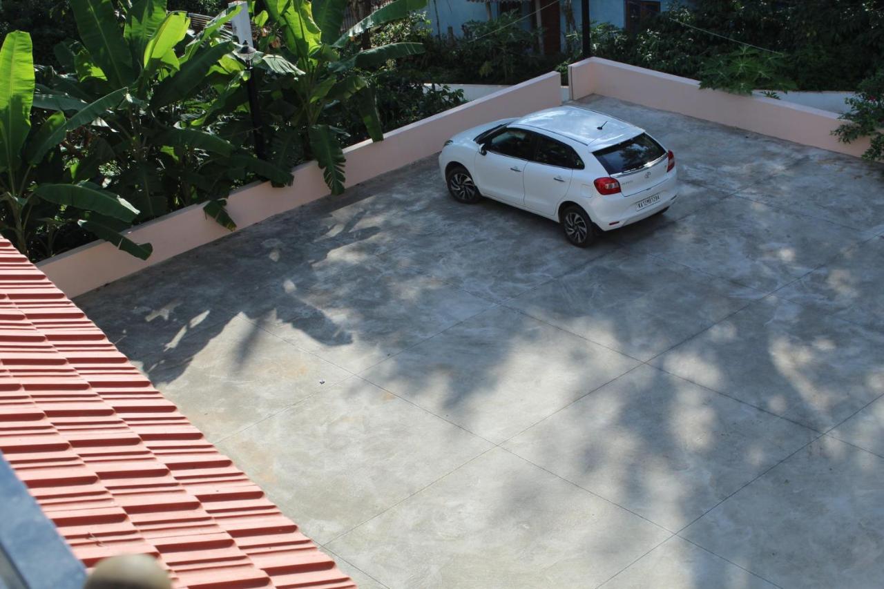 Appartement Sri Lakshmi Estates à Siddāpur Extérieur photo