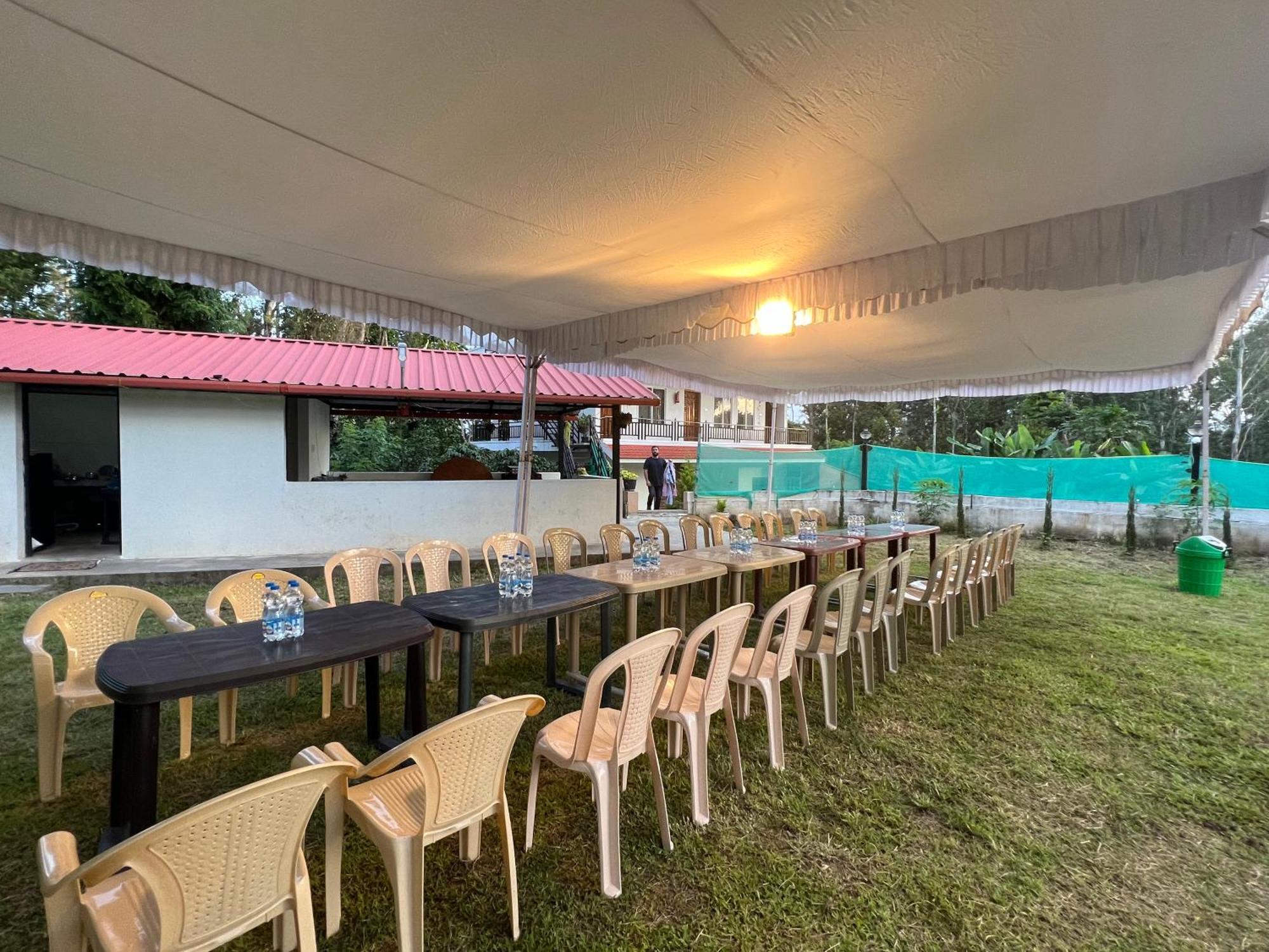 Appartement Sri Lakshmi Estates à Siddāpur Extérieur photo